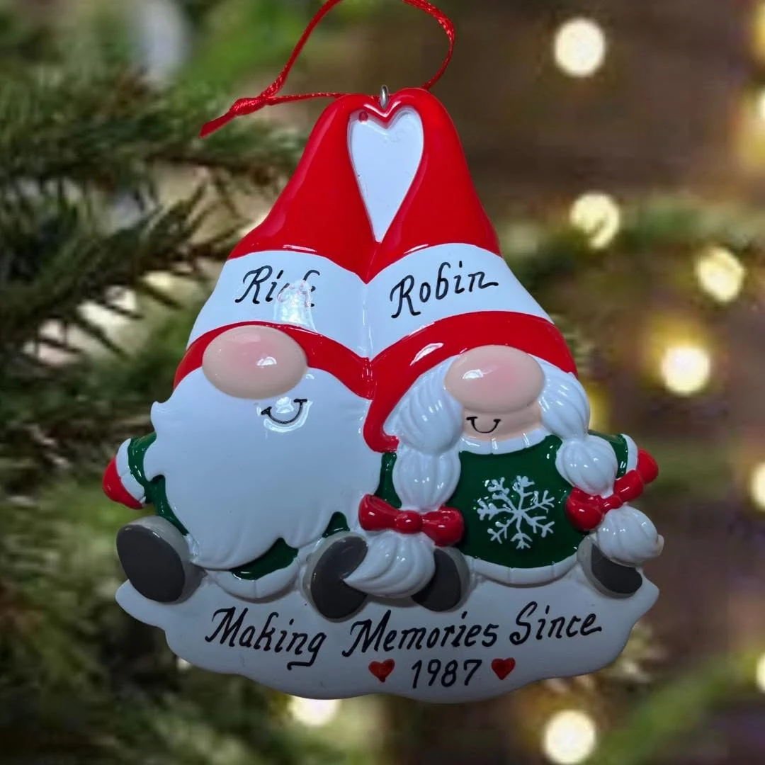 Making Memories Gnome Couple